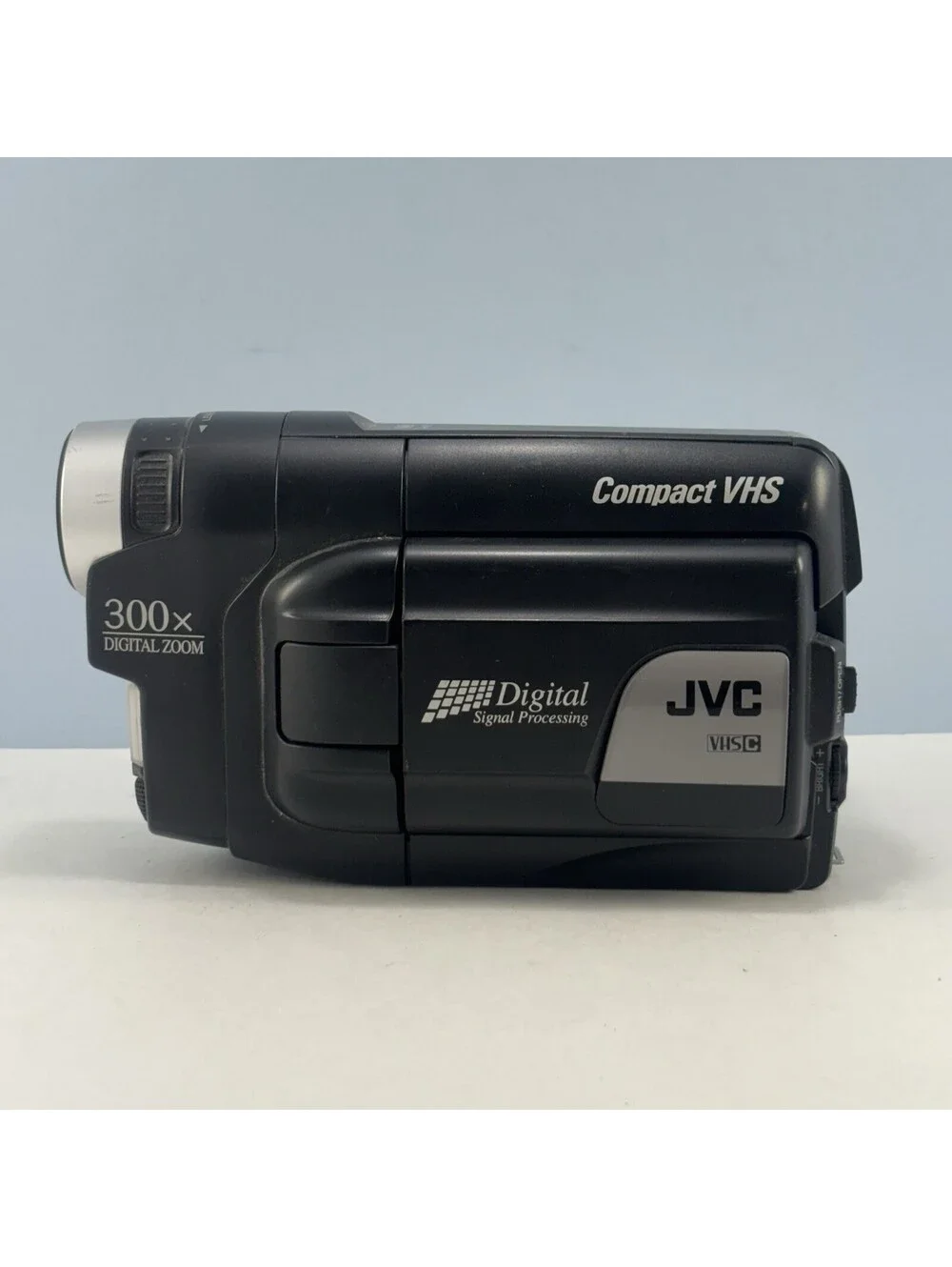 JVC GR-AXM225U Compact VHS C Camcorder Tested NO BATTERY